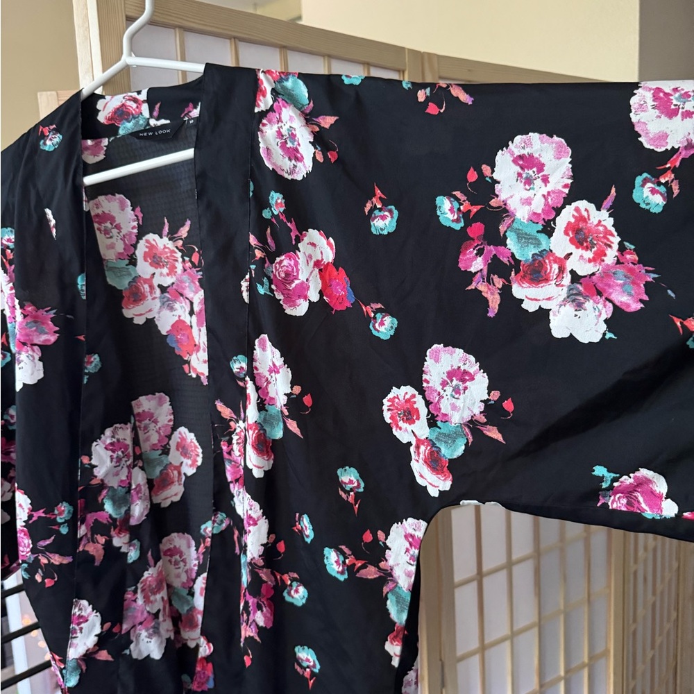New Look Black Floral Kimono